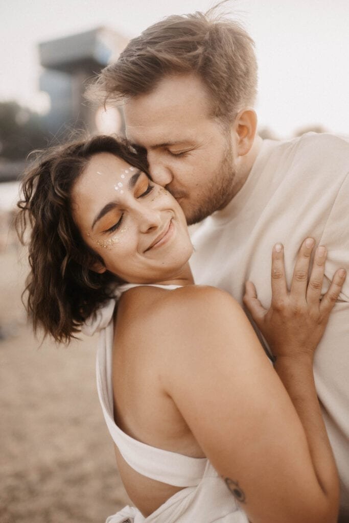 10 idées créatives pour une séance photo de couple originale avec son amoureux.se - Anne Gerzat Photographe